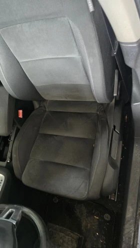 VW Golf 1.4tfsi кожа автомат 5 вр - 2999 € / 5865.53 лв. - 74418113 13