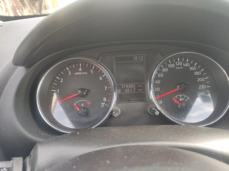Nissan Qashqai 1.6газ вс платено, снимка 8 - Автомобили и джипове - 47844254