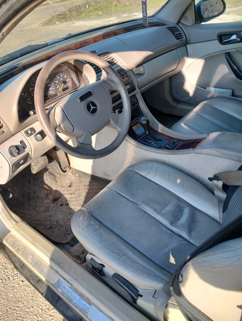 Mercedes-Benz CLK, снимка 8 - Автомобили и джипове - 48736727