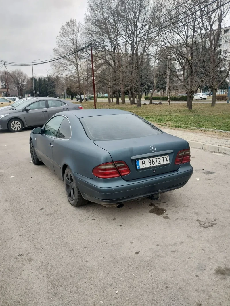 Mercedes-Benz CLK, снимка 8 - Автомобили и джипове - 48736727