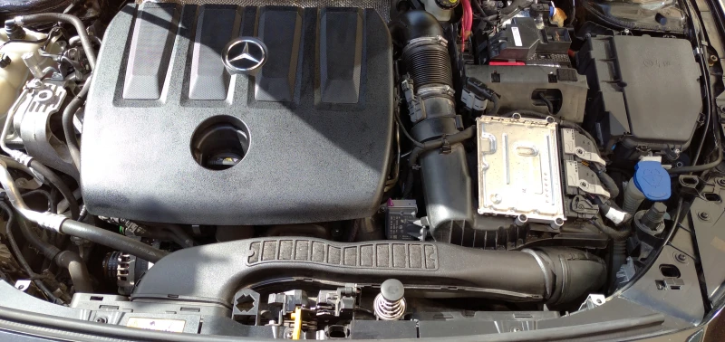 Mercedes-Benz A 180 d* ASIST* PANORAMA, снимка 4 - Автомобили и джипове - 52913710