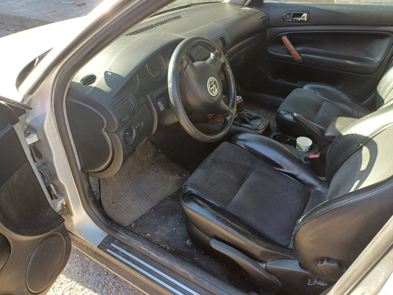 VW Passat, снимка 3 - Автомобили и джипове - 52551150