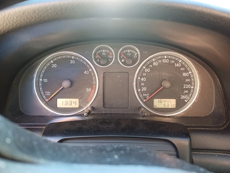 VW Passat, снимка 4 - Автомобили и джипове - 52551150