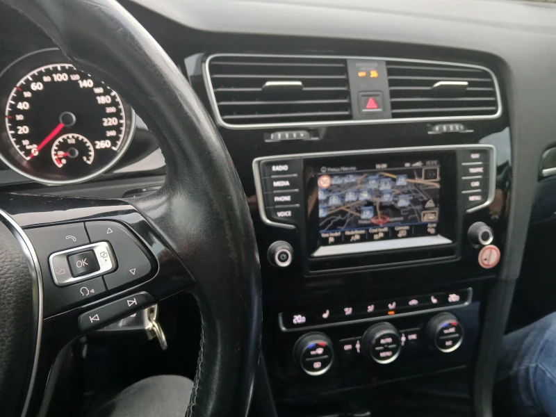 VW Golf Variant Highline