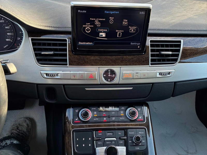 Audi A8 * * CARFAX * * АВТО КРЕДИТ * * , снимка 8 - Автомобили и джипове - 52588058