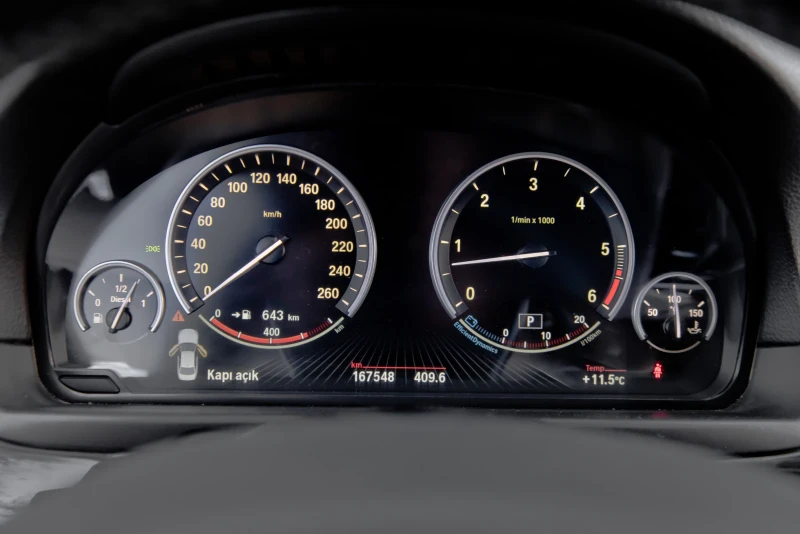 BMW 530 d/HUD/LANE-ASSIST/LUXURY-LINE, снимка 14 - Автомобили и джипове - 52825922