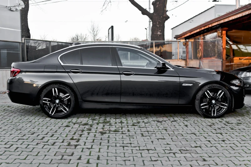 BMW 530 d/HUD/LANE-ASSIST/LUXURY-LINE, снимка 8 - Автомобили и джипове - 52825922
