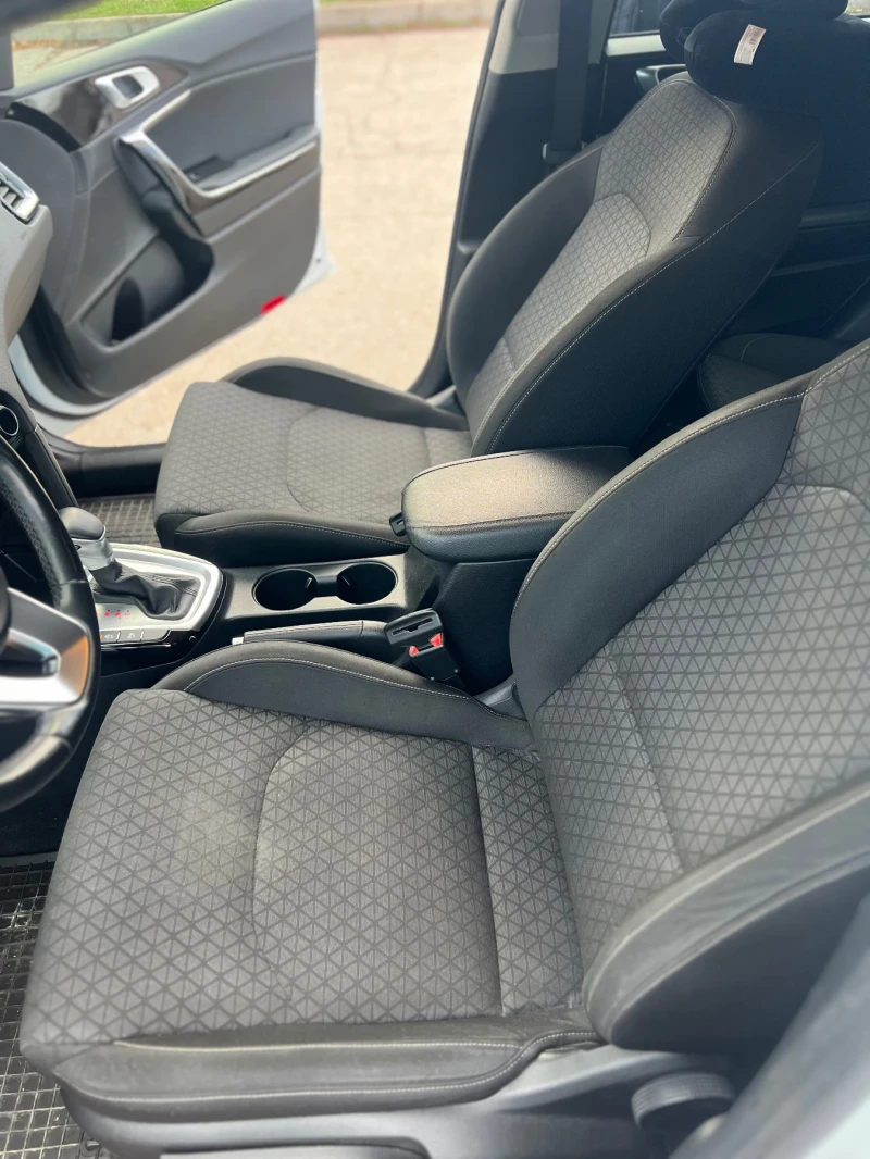 Kia Ceed, снимка 7 - Автомобили и джипове - 53100013