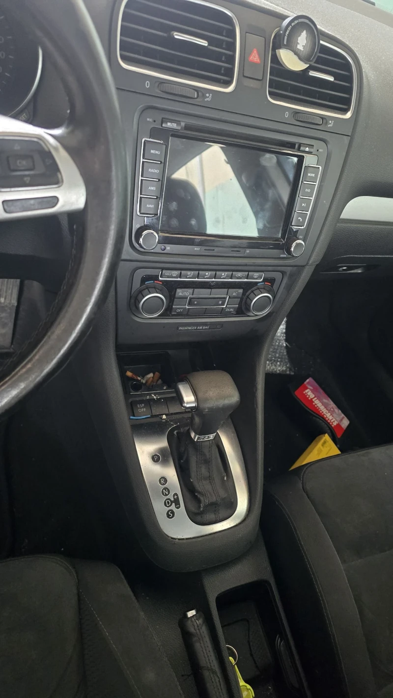 VW Golf 1.4tfsi кожа автомат 5 вр, снимка 11 - Автомобили и джипове - 53328076