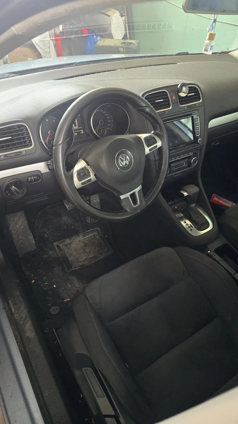 VW Golf 1.4tfsi кожа автомат 5 вр, снимка 9 - Автомобили и джипове - 53328076