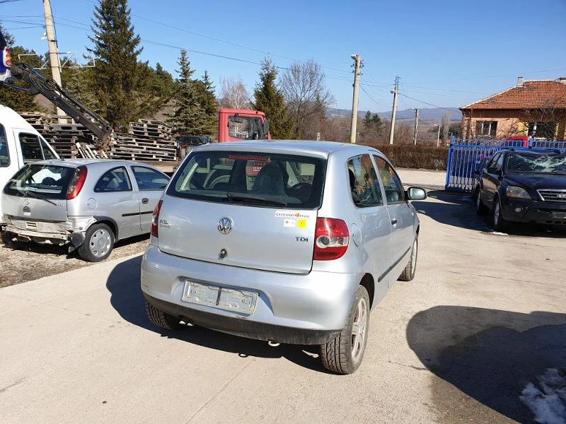 VW Fox 1.4 tdi 70к.с , снимка 4 - Автомобили и джипове - 24417667