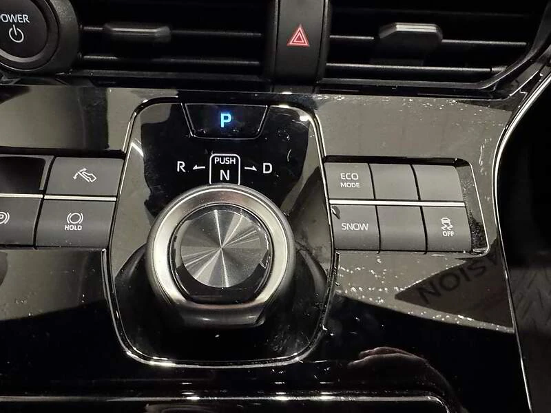 Toyota bZ4X LE* Подгрев* Камера* Sunroof* От представителство, снимка 13 - Автомобили и джипове - 53158406