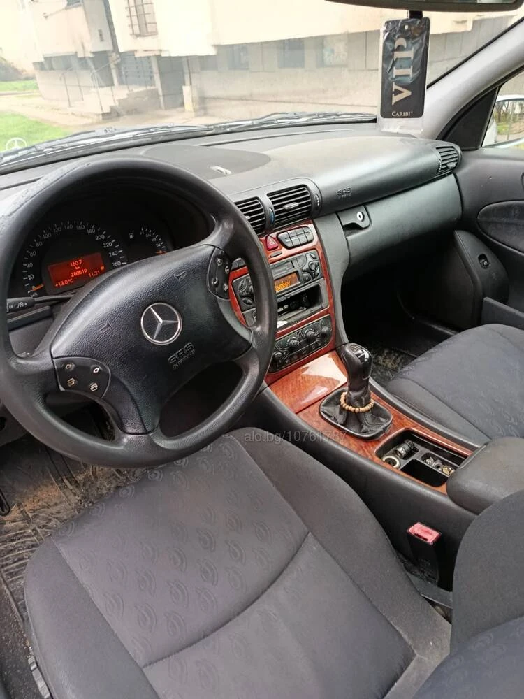 Mercedes-Benz C 200, снимка 3 - Автомобили и джипове - 54628941