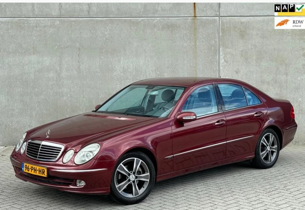 Mercedes-Benz E 320 - [1] 