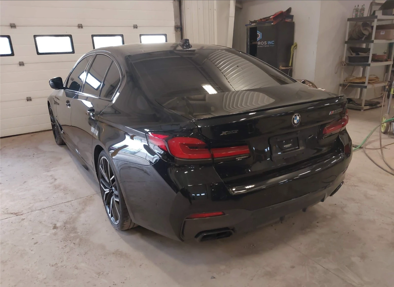 BMW 550 M* DISTRONIC* LANEASSIST* HARMAN* AMBIENT - изображение 3