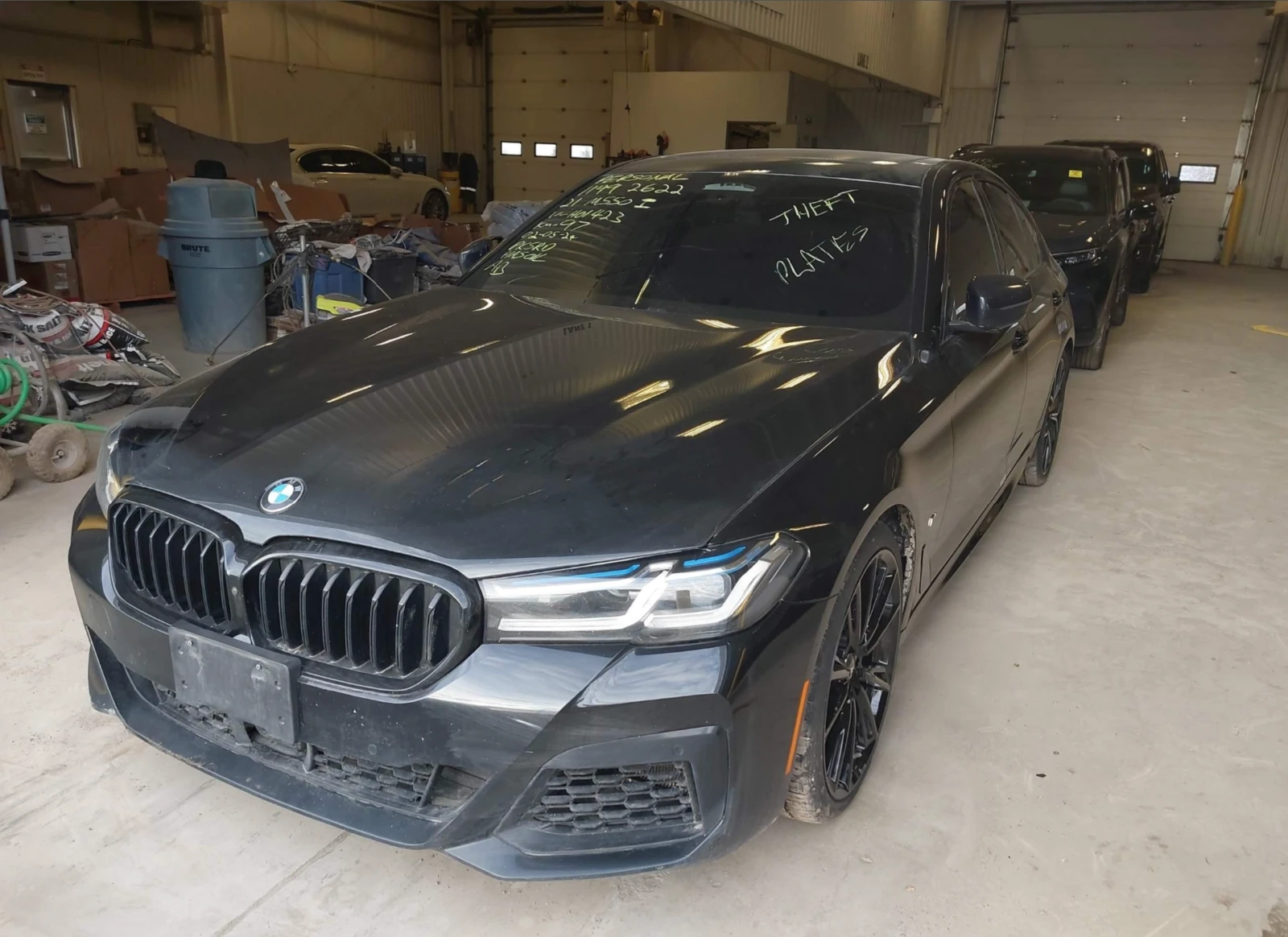 BMW 550 M* DISTRONIC* LANEASSIST* HARMAN* AMBIENT - изображение 2