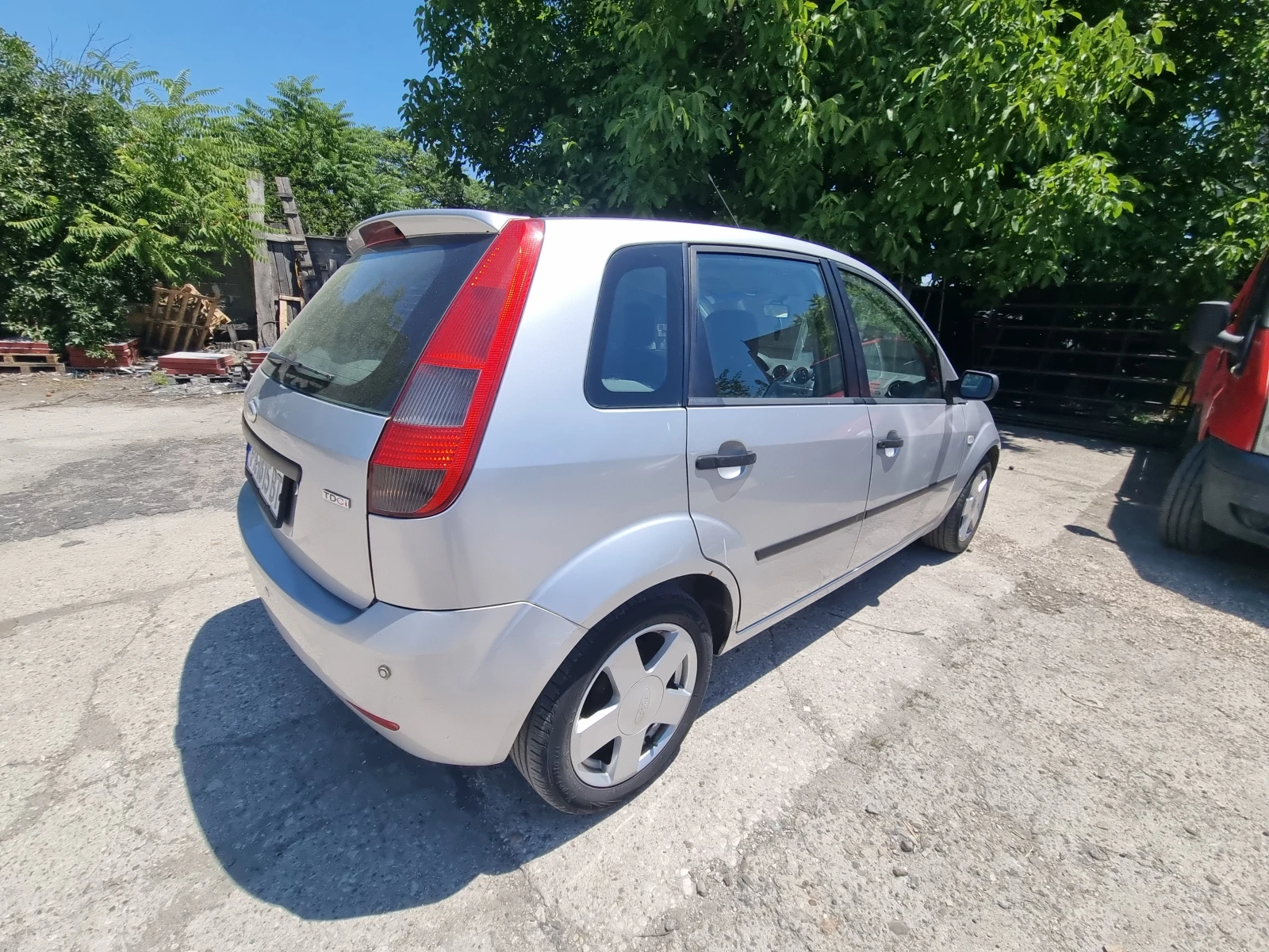 Ford Fiesta  - изображение 5