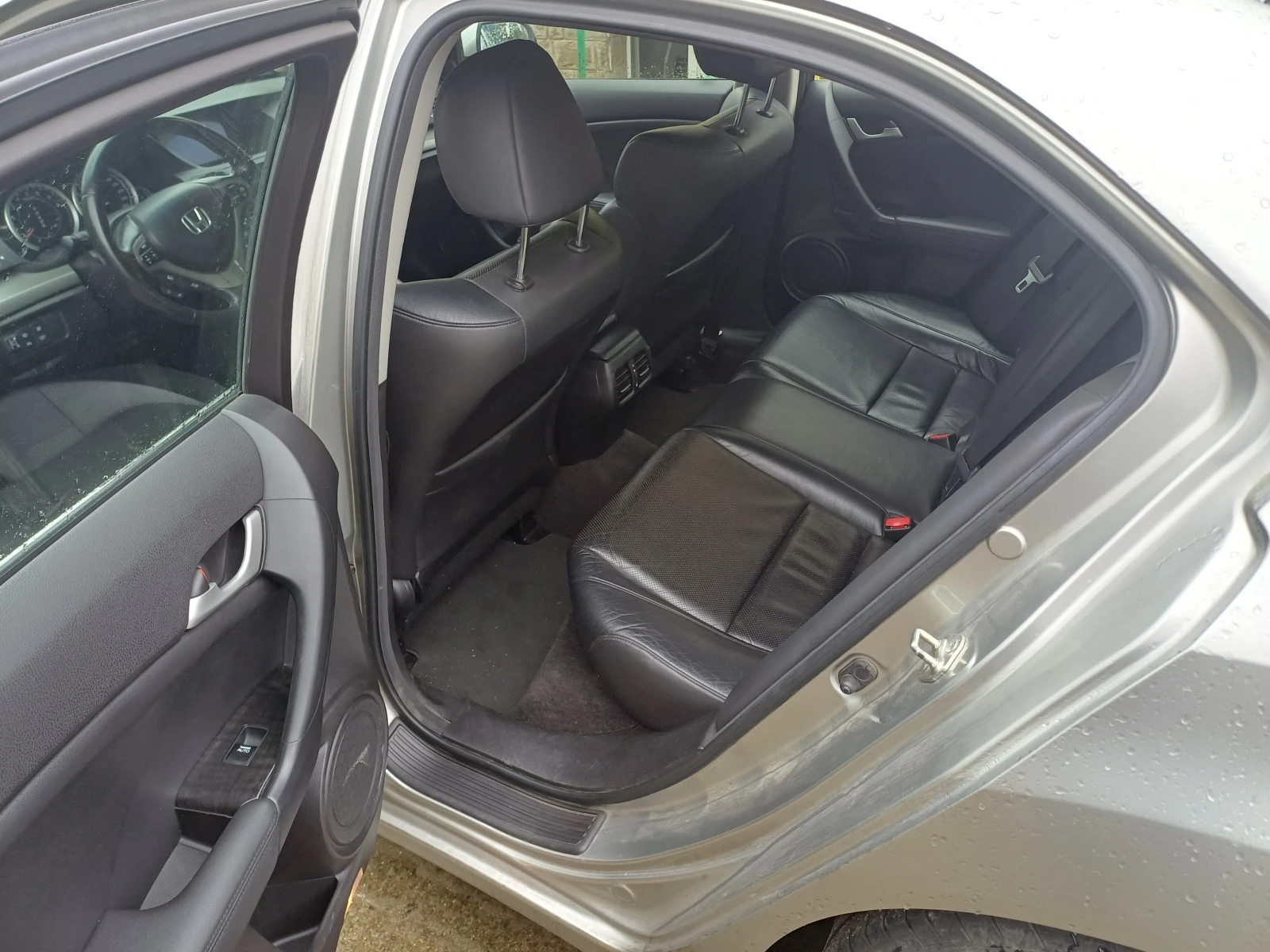 Honda Accord | Mobile.bg   11