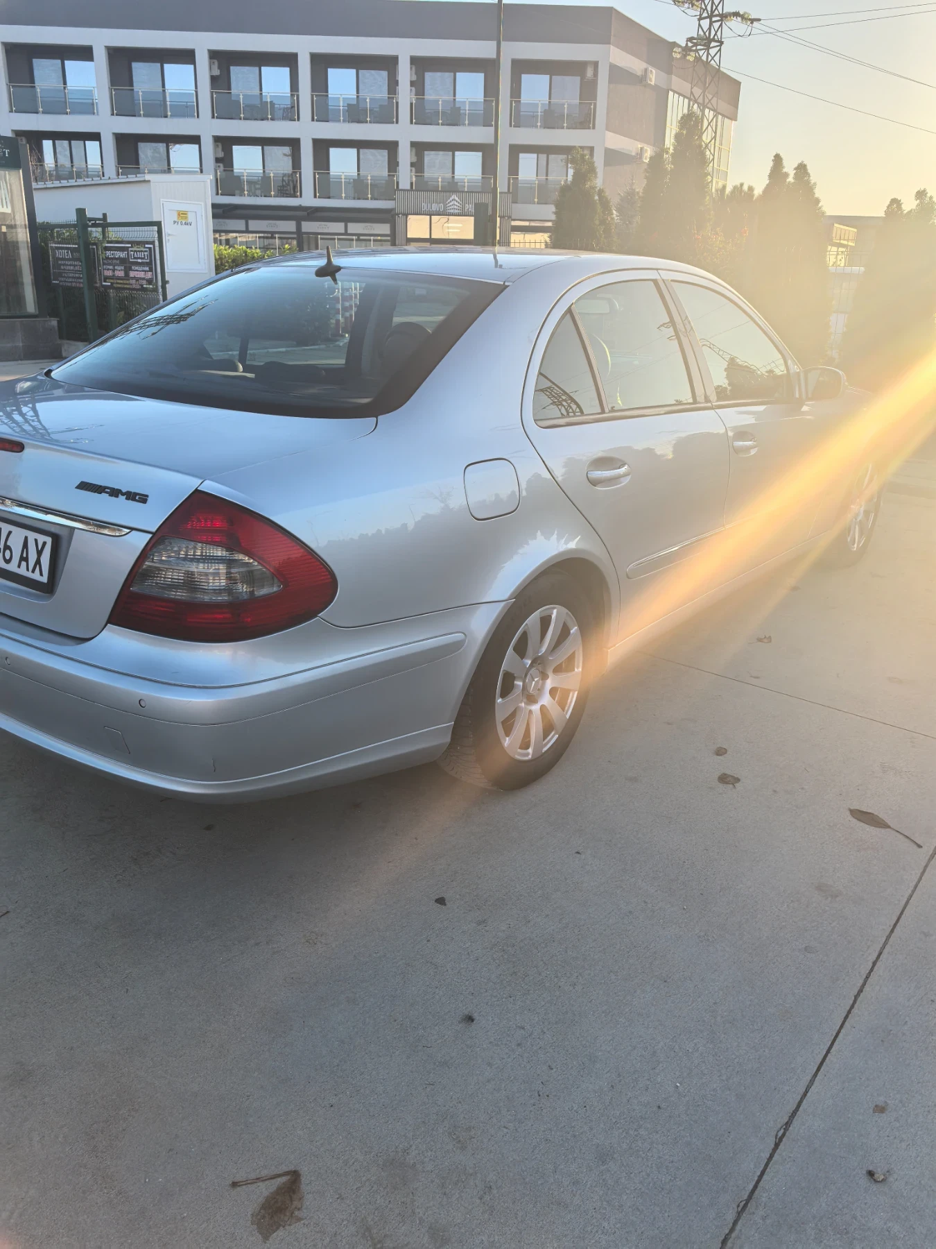 Mercedes-Benz E 220  - изображение 3