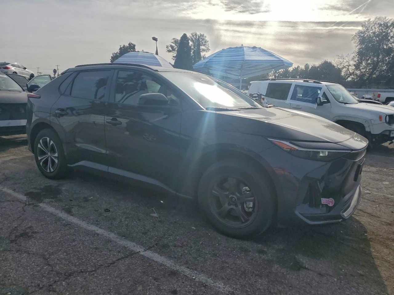 Toyota bZ4X * XLE* ПОДГРЕВ* LED*  - изображение 4