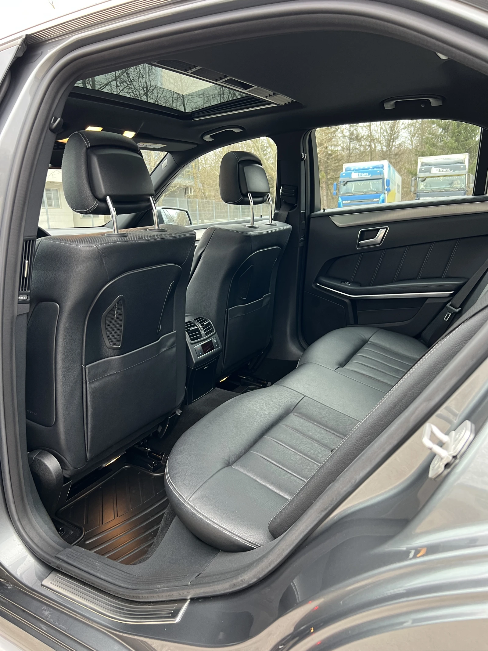 Mercedes-Benz E 350 4M BT AMG - изображение 10