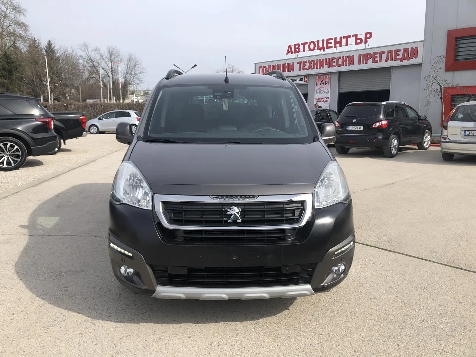 Peugeot Partner Teppe 1.6HDI ПОЛЗВА ДДС - изображение 4