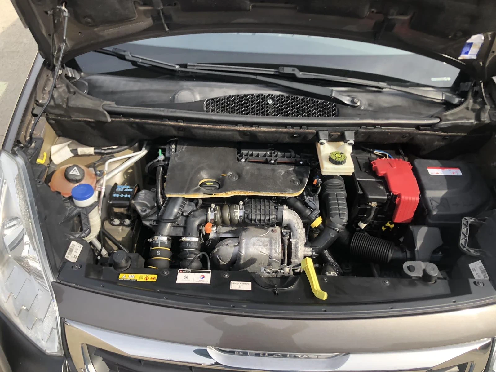 Peugeot Partner Teppe 1.6HDI ПОЛЗВА ДДС, снимка 15 - Автомобили и джипове - 53763971