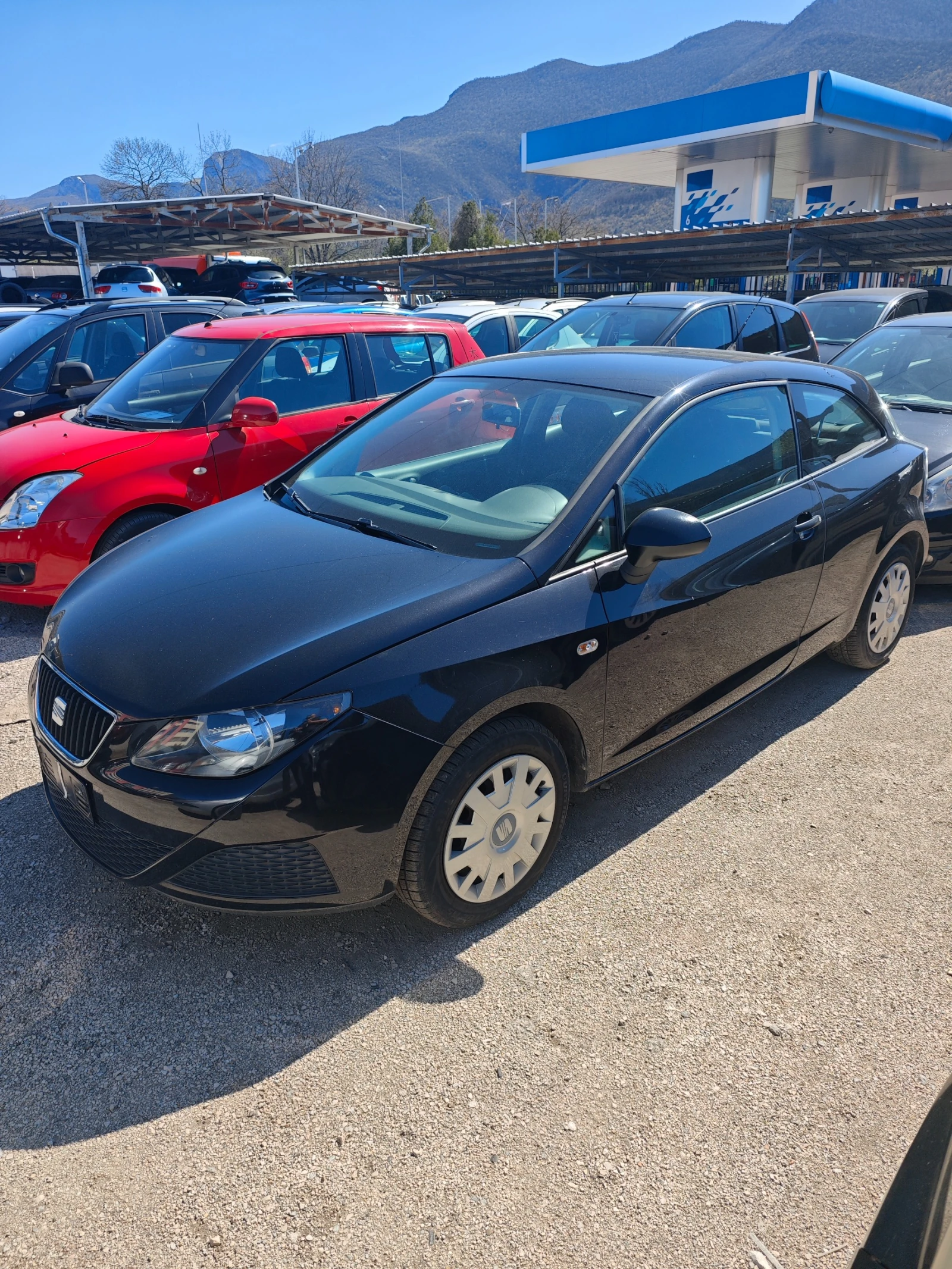 Seat Ibiza 1.2I ГАЗОВИНЖЕКЦИОН, снимка 3 - Автомобили и джипове - 54179639