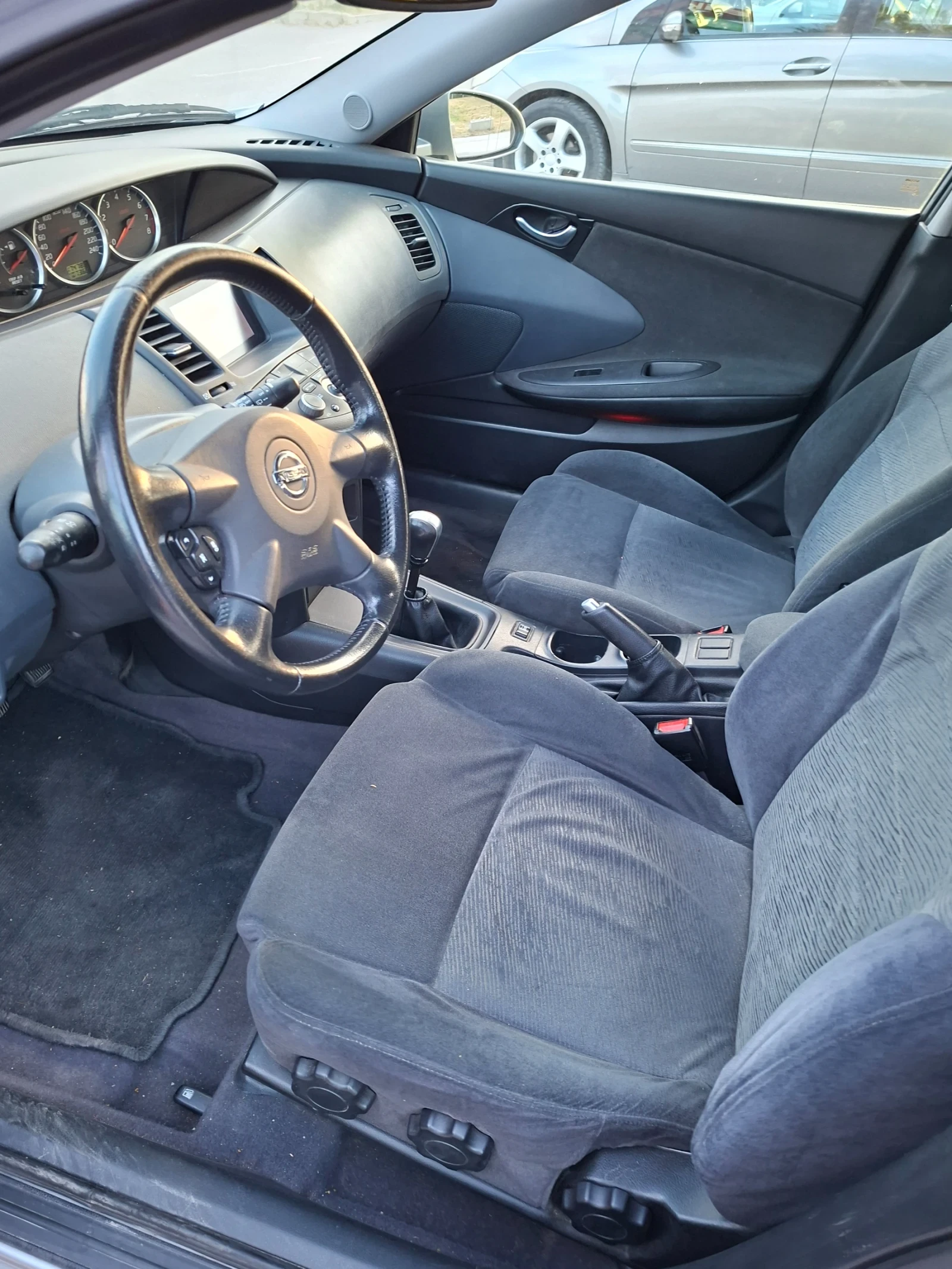 Nissan Primera 1.8, снимка 8 - Автомобили и джипове - 55149415