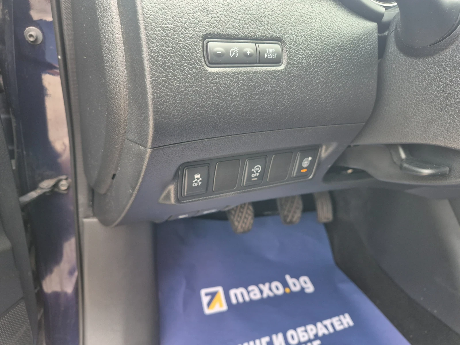 Nissan Pulsar Навигация  Бензин, снимка 12 - Автомобили и джипове - 55164211