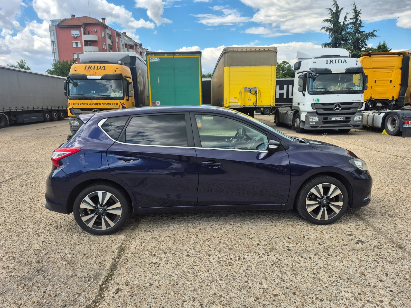 Nissan Pulsar Навигация  Бензин, снимка 5 - Автомобили и джипове - 55164211