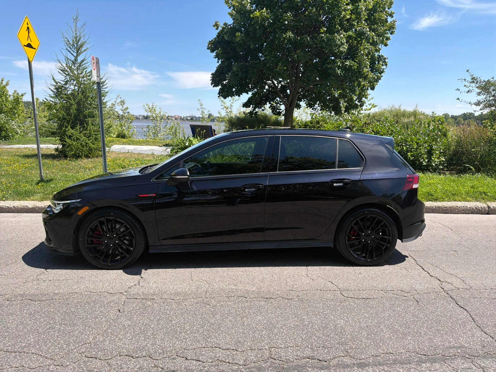 VW Golf GTI PERFORMANCE / KEYLESS / PODGREV/CARFAX, снимка 4 - Автомобили и джипове - 55397819