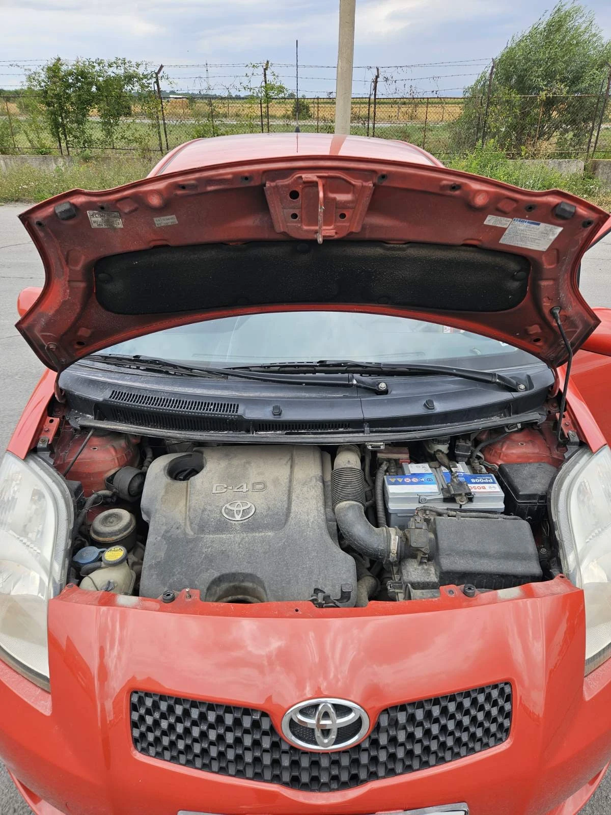 Toyota Yaris, снимка 9 - Автомобили и джипове - 55444170