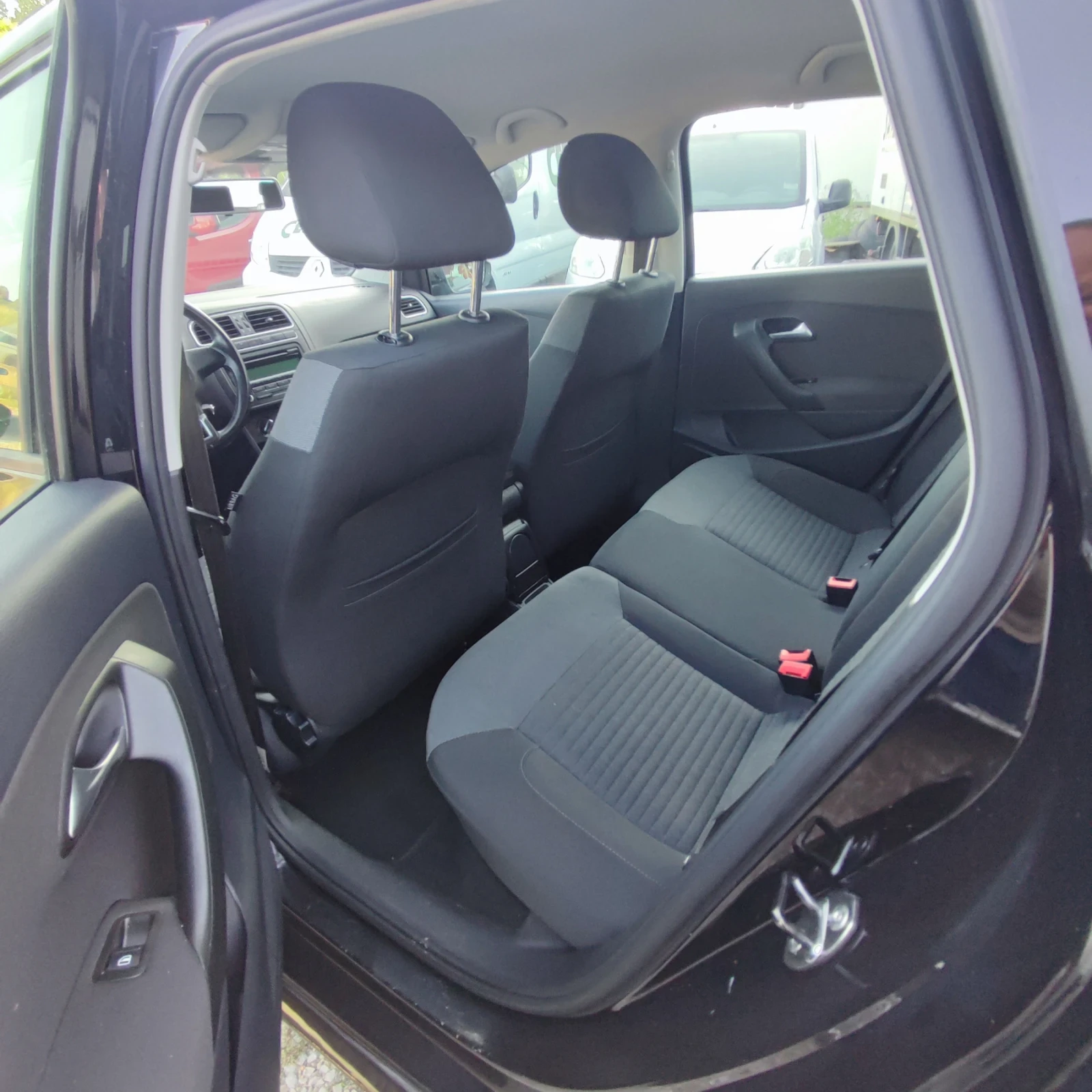 VW Polo 1.2TDI* КЛИМАТИК* 75кс* EURO 5* , снимка 15 - Автомобили и джипове - 55479483