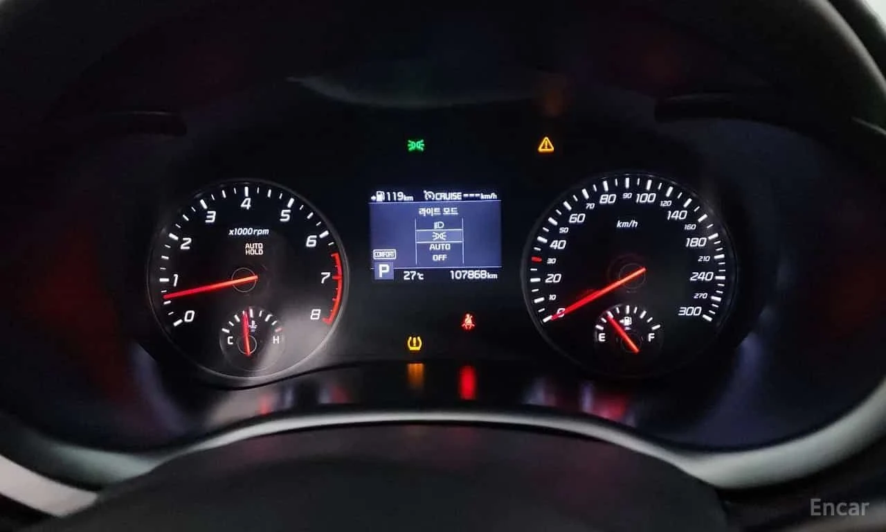 Kia Stinger 3.3 Turbo AWD | АВТОФИНАНСИРАНЕ, снимка 8 - Автомобили и джипове - 55599531