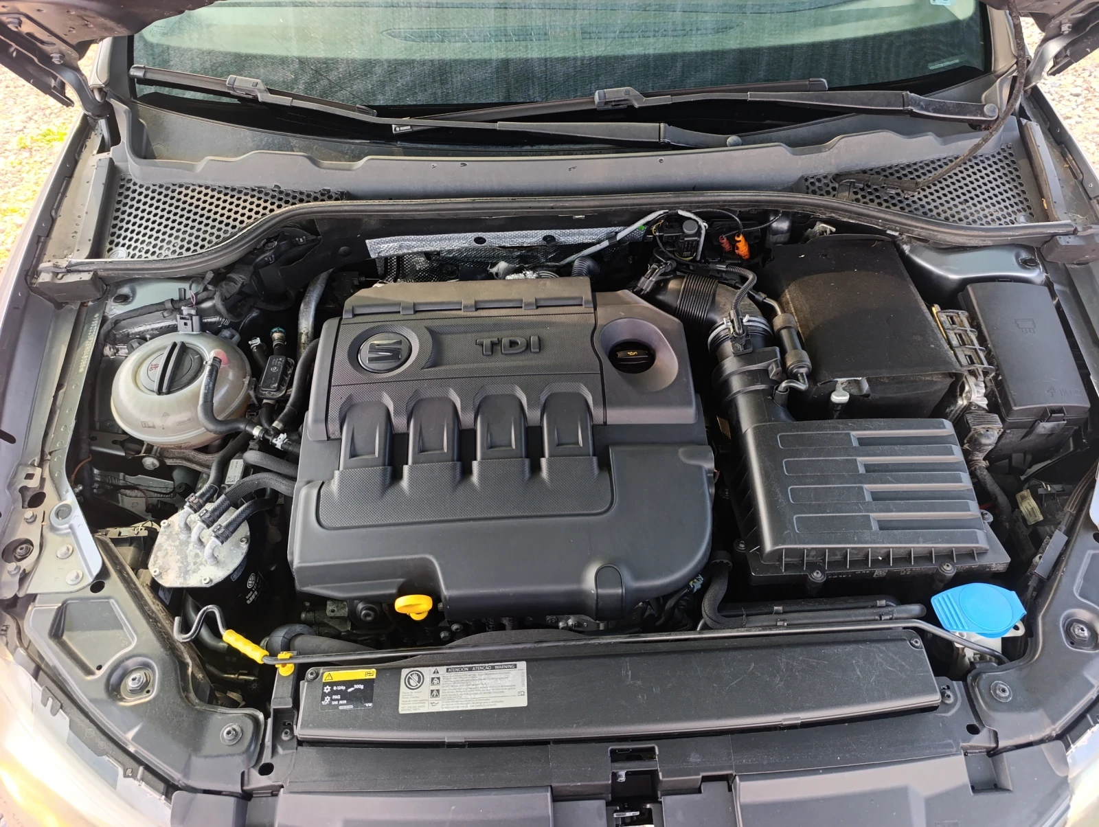 Seat Leon 2.0TDI FR, снимка 14 - Автомобили и джипове - 55966675