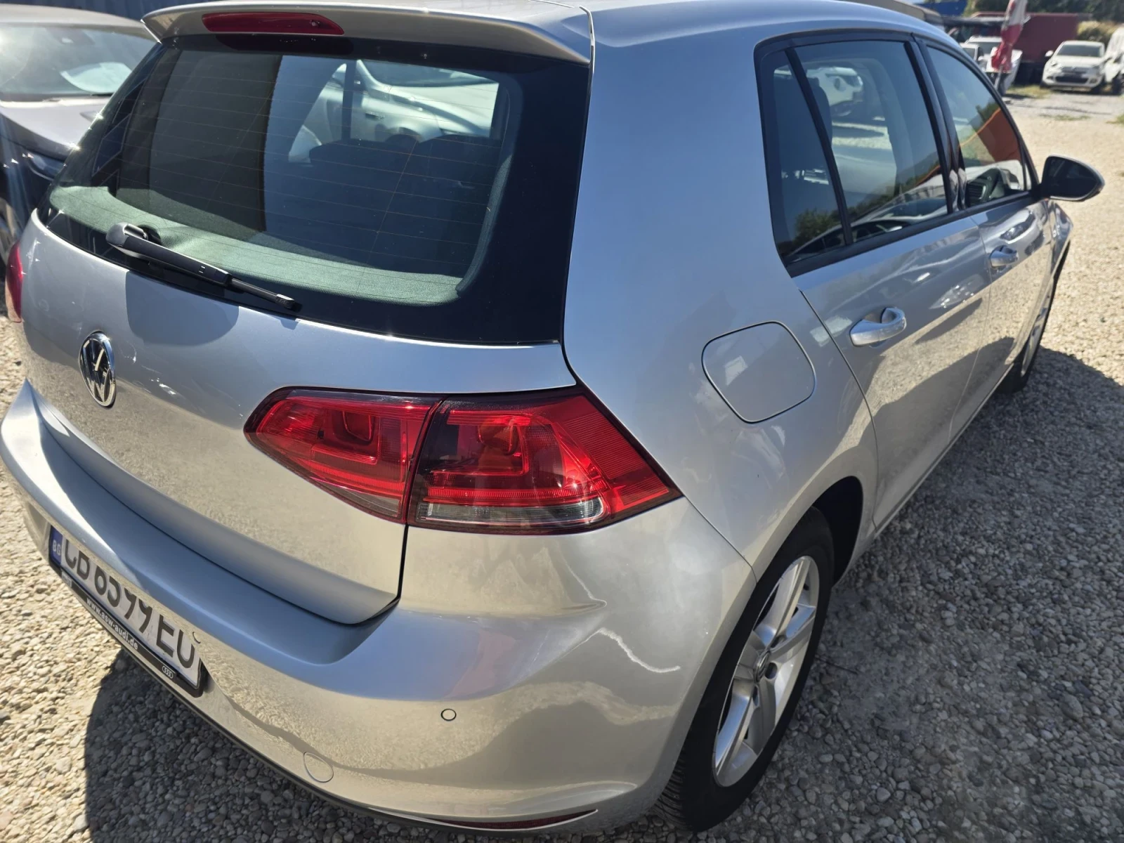 VW Golf 1.2 TSI BLUEMOTION, снимка 4 - Автомобили и джипове - 55987183