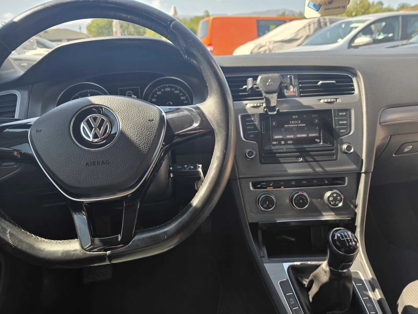 VW Golf 1.2 TSI BLUEMOTION, снимка 10 - Автомобили и джипове - 55987183