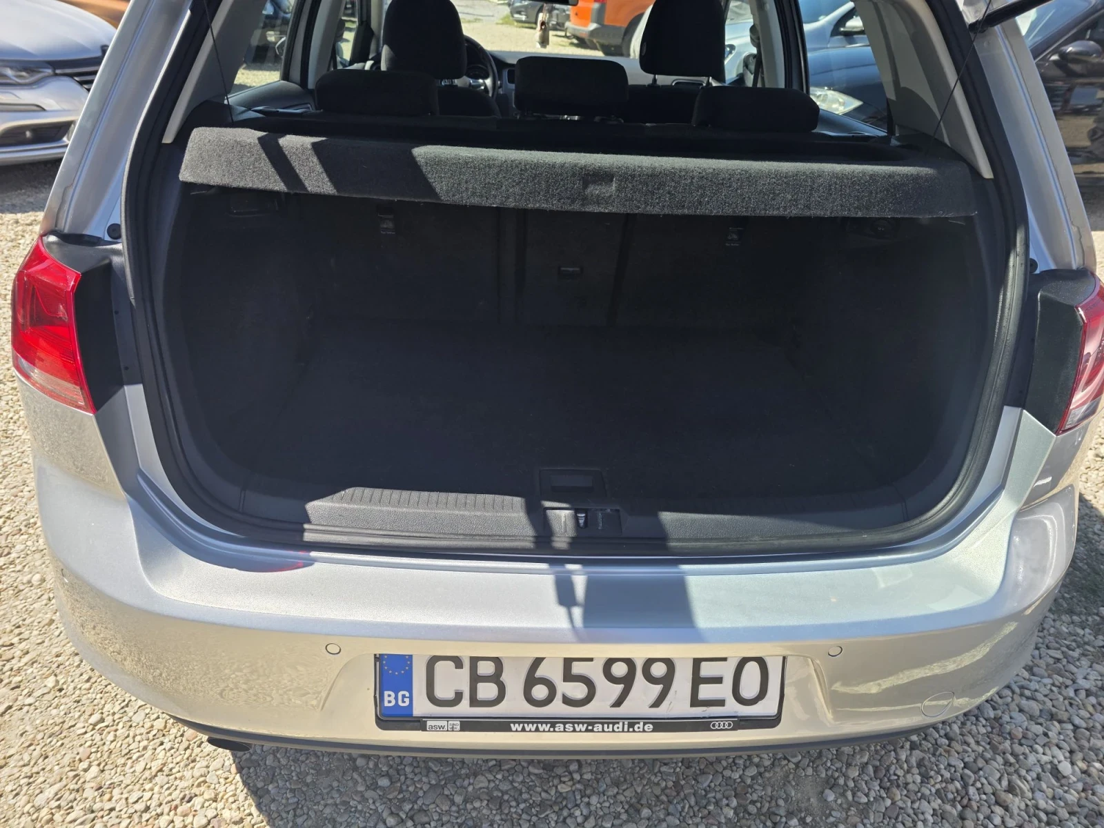 VW Golf 1.2 TSI BLUEMOTION, снимка 7 - Автомобили и джипове - 55987183