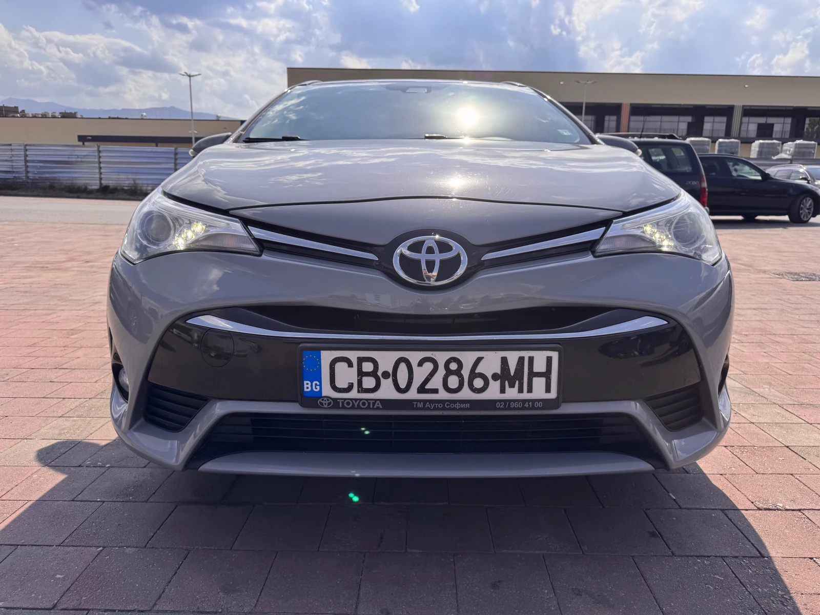 Toyota Avensis, снимка 2 - Автомобили и джипове - 56021415