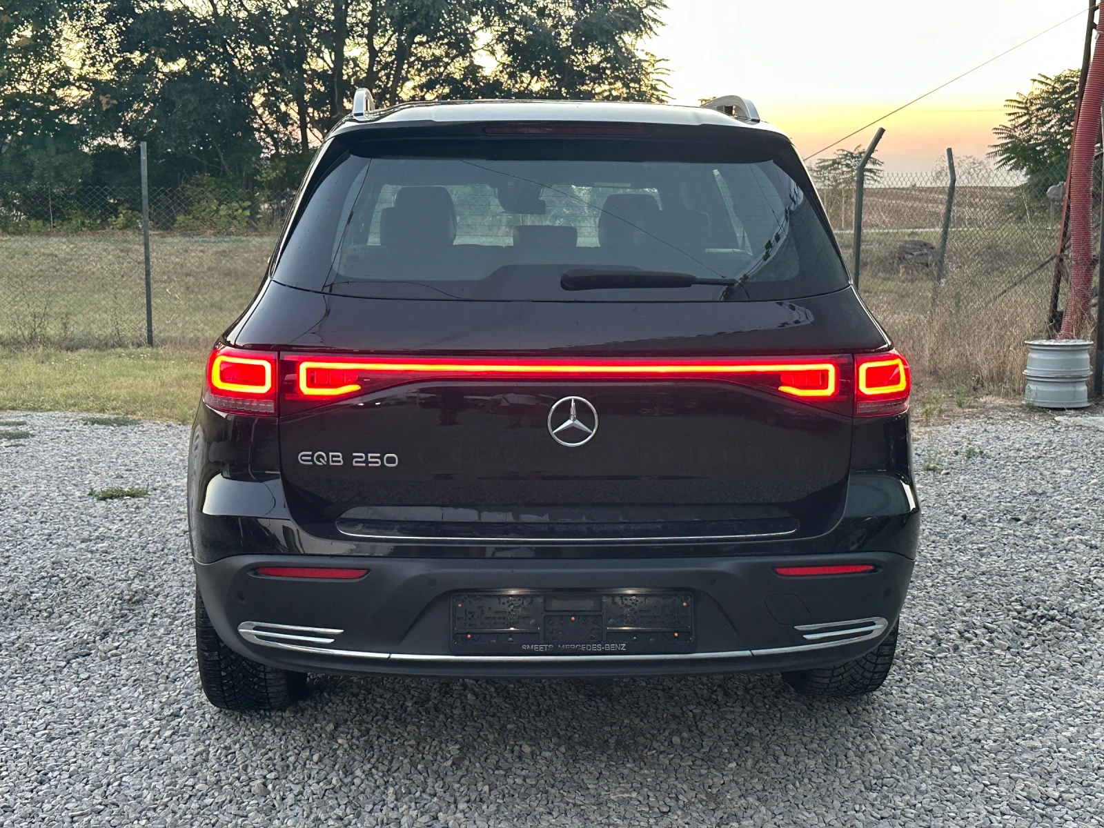 Mercedes-Benz EQB, снимка 5 - Автомобили и джипове - 56073652