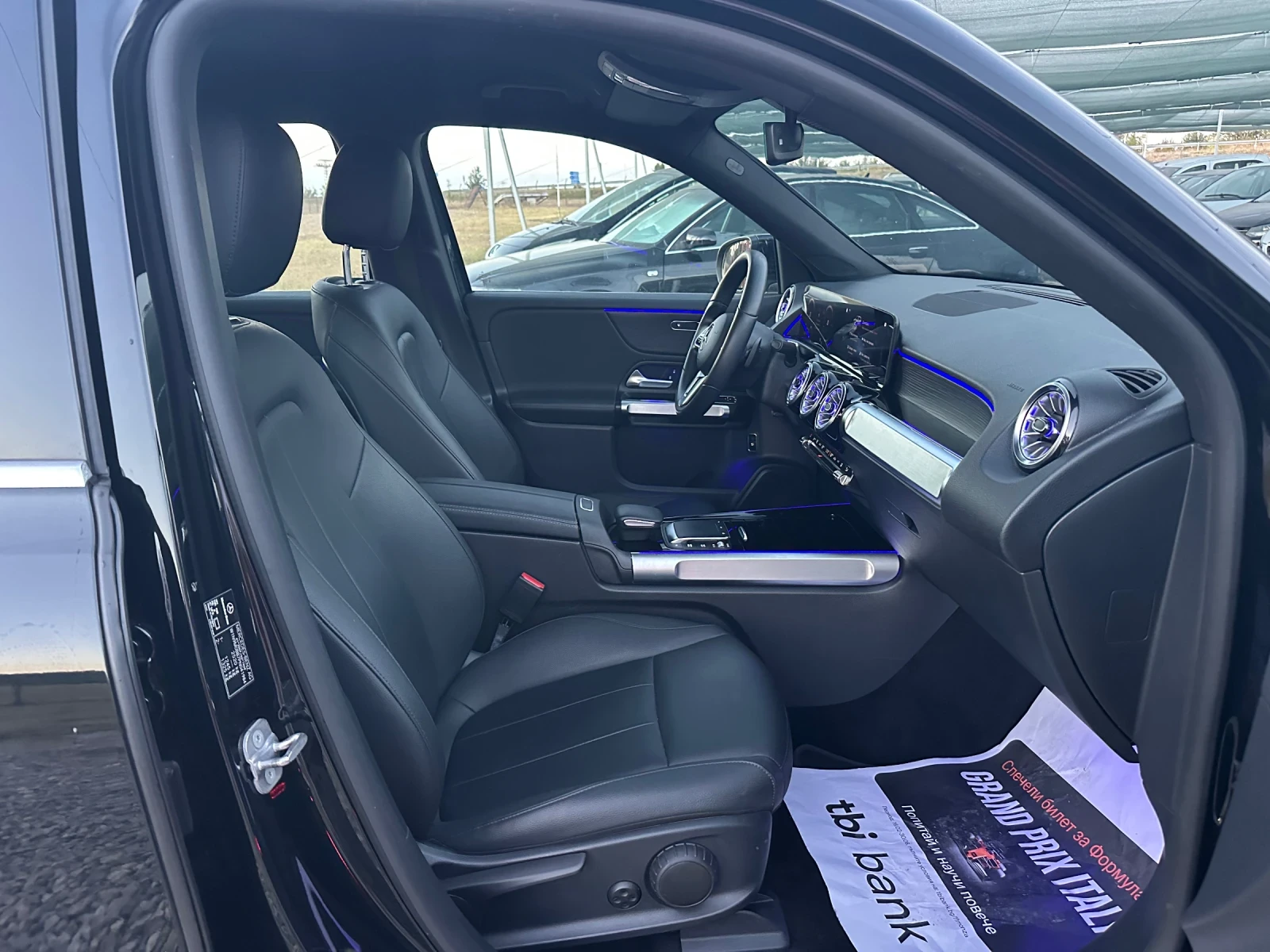 Mercedes-Benz EQB, снимка 12 - Автомобили и джипове - 56073652