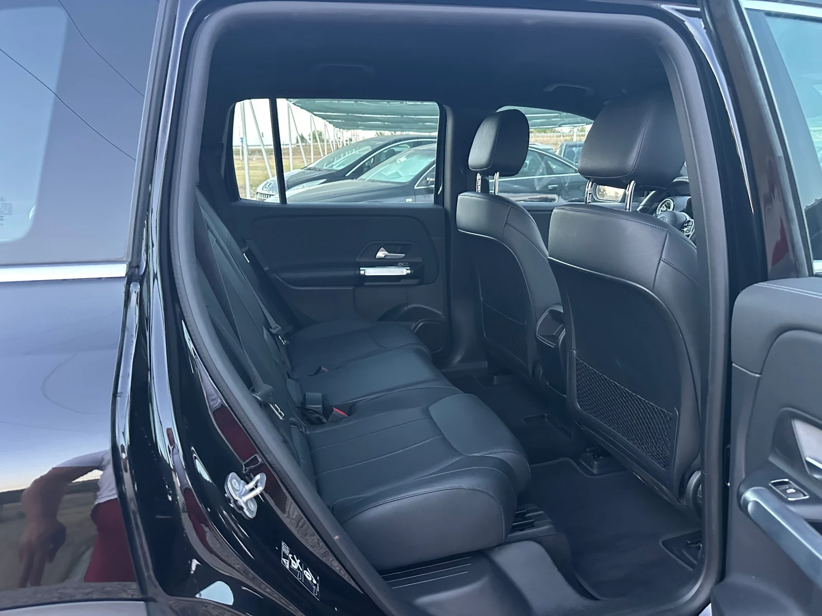 Mercedes-Benz EQB, снимка 13 - Автомобили и джипове - 56073652
