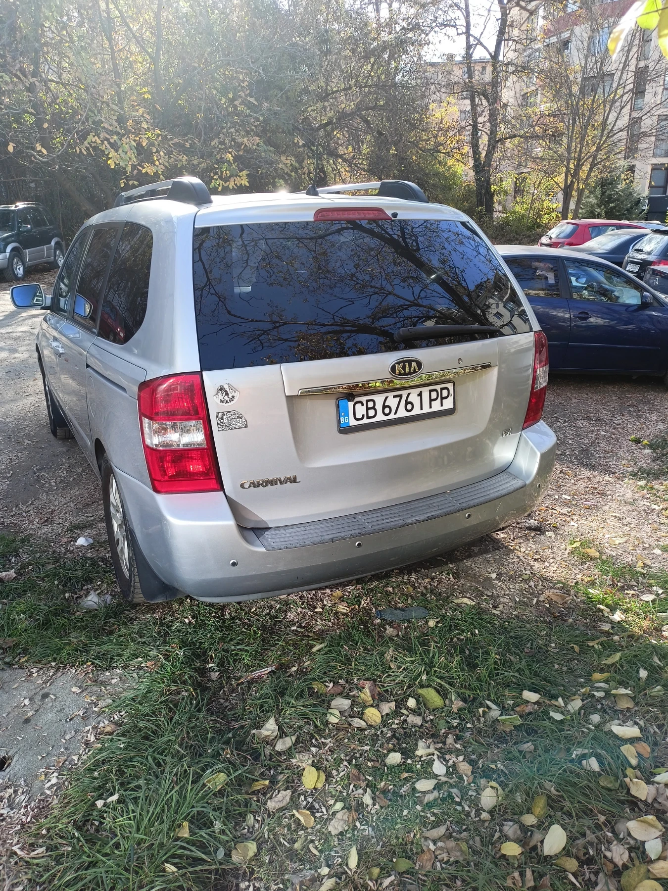 Kia Carnival, снимка 4 - Автомобили и джипове - 56648483