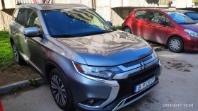 Mitsubishi Outlander SEL, снимка 4 - Автомобили и джипове - 45438922