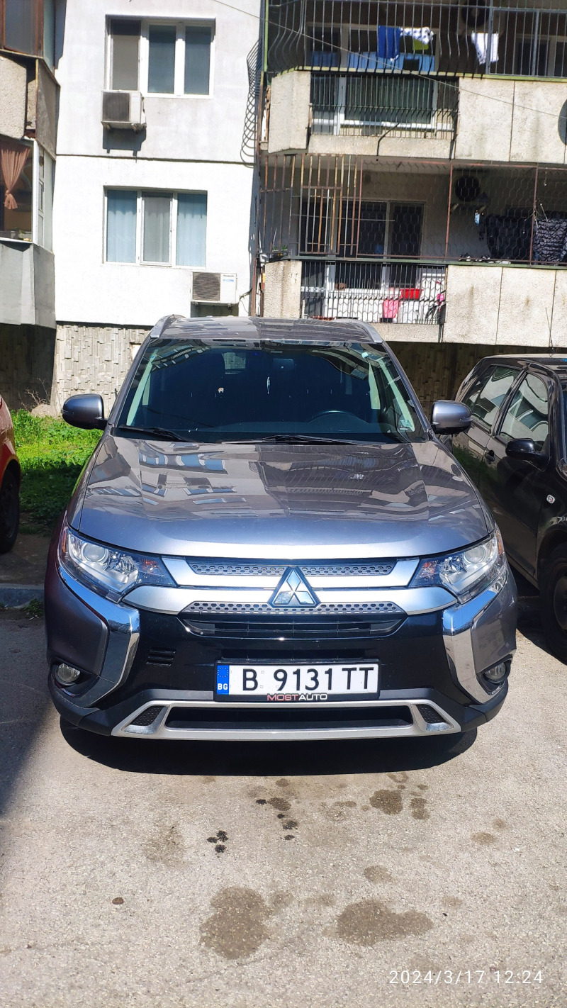 Mitsubishi Outlander SEL, снимка 1 - Автомобили и джипове - 46039673