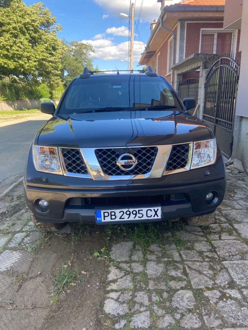 Nissan Navara, снимка 12 - Автомобили и джипове - 47350959