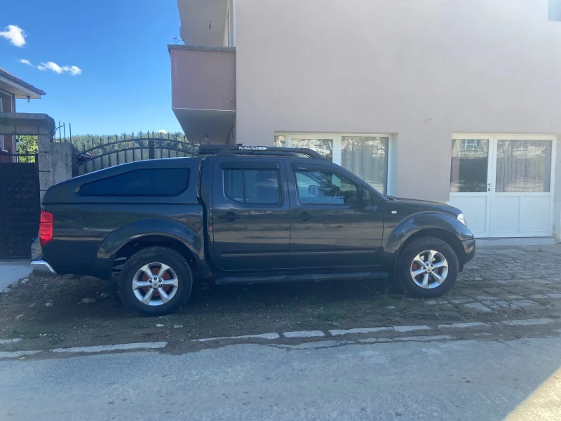 Nissan Navara, снимка 13 - Автомобили и джипове - 47350959