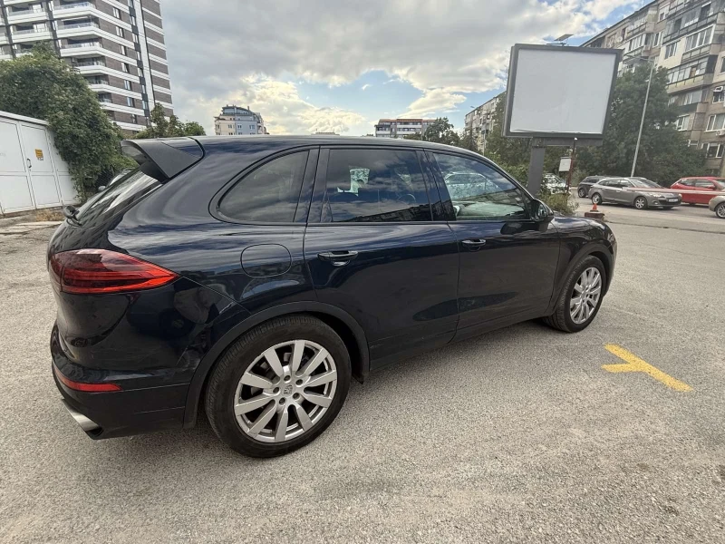 Porsche Cayenne, снимка 3 - Автомобили и джипове - 52498659