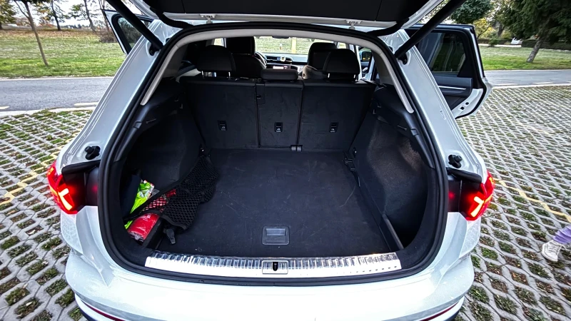 Audi Q3 45 TFSI, снимка 8 - Автомобили и джипове - 52711804